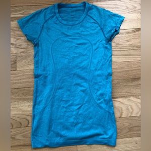 Lululemon Swiftly Short sleeve Blue Size 6